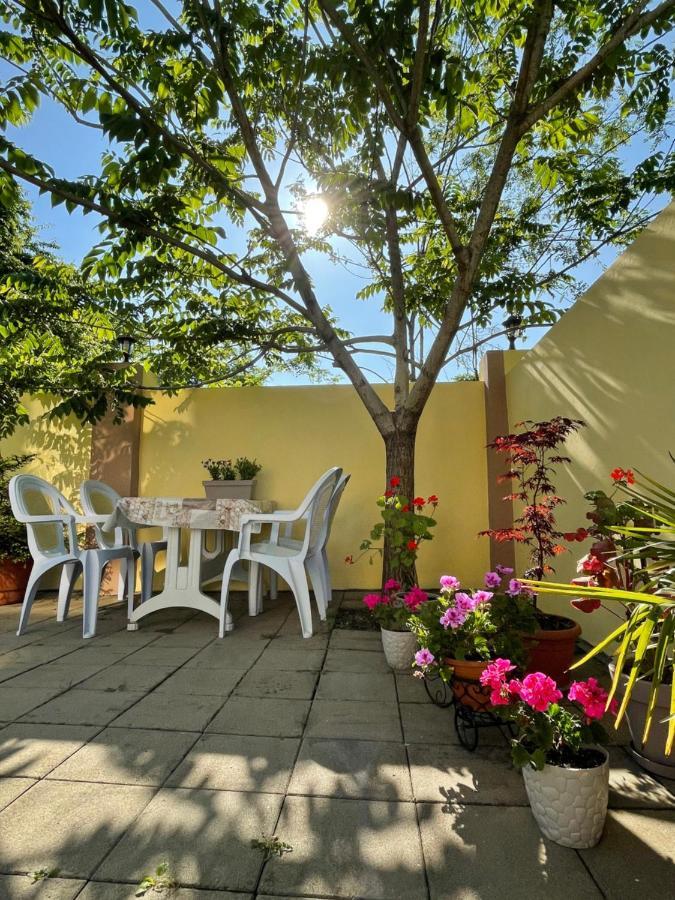 Guest House Kobuleti ภายนอก รูปภาพ